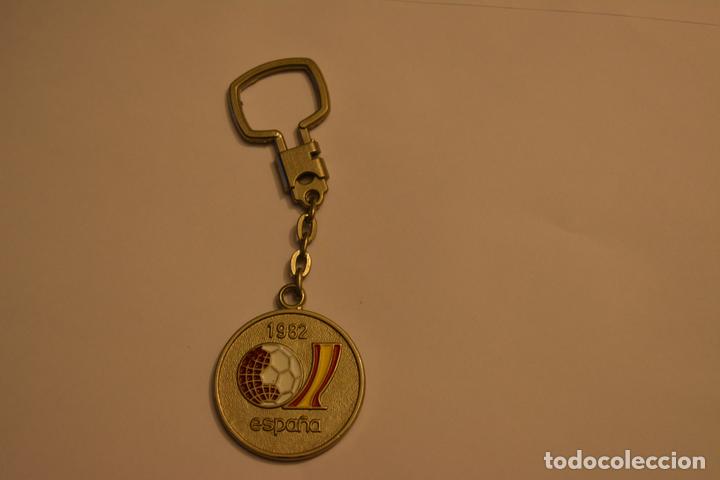 Coleccionismo de llaveros: LLAVERO CONMEMORATIVO DEL MUNDIAL DE FUTBOL ESPA&Ntilde;A 1982.SEDE DE MADRID