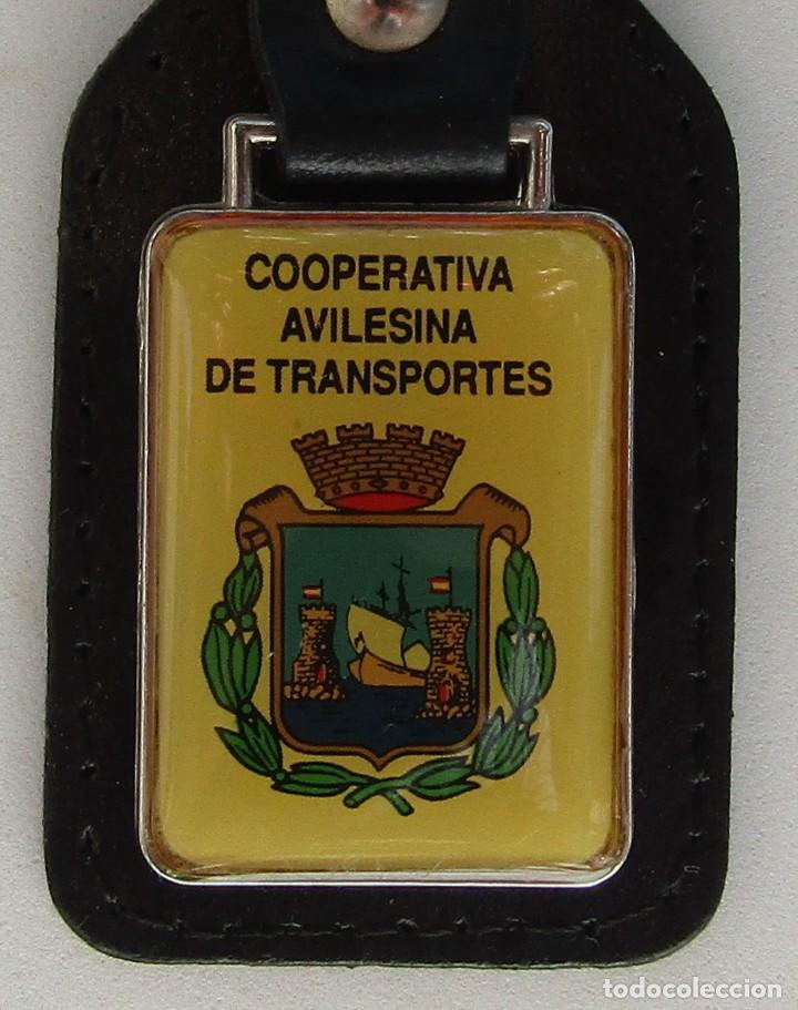 Coleccionismo de llaveros: LLAVERO AVILES COOPERATIVA AVILESINA DE TRANSPORTES.- DOS CARAS- A&Ntilde;OS 70 / 80
