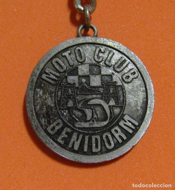 Coleccionismo de llaveros: LLAVERO MOTOCLUB BENIDORM CAMPEON DE ESPA&Ntilde;A - VER DOS CARAS - A&Ntilde;OS 70 / 80