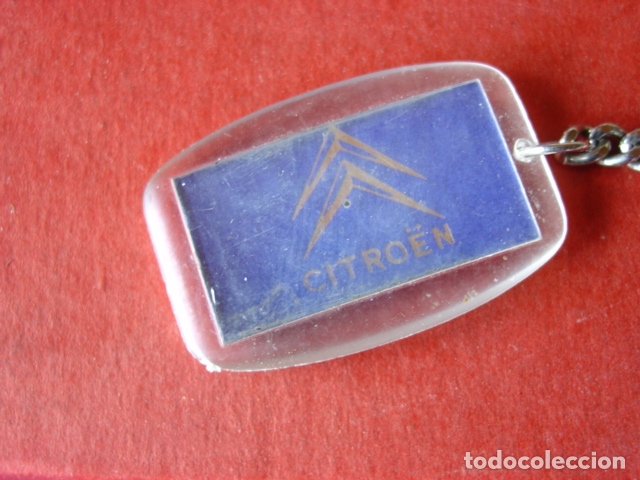 Coleccionismo de llaveros: Llavero Citro&euml;n-Garage Guix-Figueres. A&ntilde;os 70' de 4,5x3 cm.