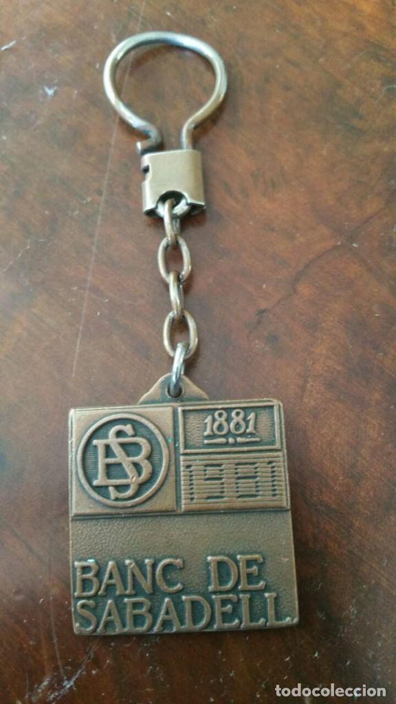 Coleccionismo de llaveros: Banc Sabadell - Centenari 1881/1981 - Foto 1