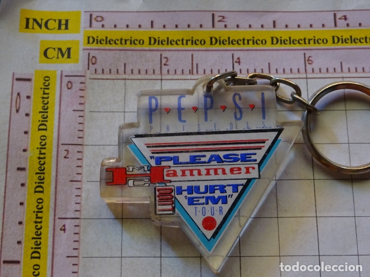 Sammlung von Schl&uuml;sselanh&auml;ngern: LLAVERO DE BEBIDAS. PEPSI HAMMER TOUR DON'T HURT THEM