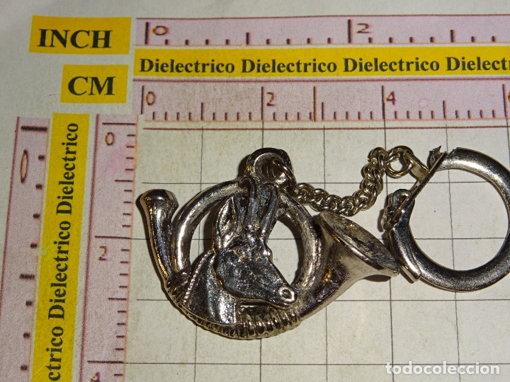 Collectionnisme de portes-cl&eacute;s: LLAVERO DE CORREOS ? INFANTER&Iacute;A MILITAR? CORNETA CIERVO