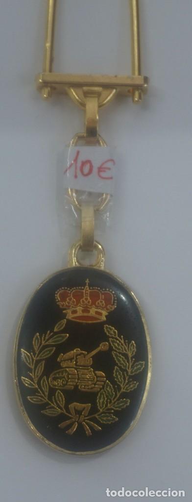Coleccionismo de llaveros: ANTIGUO LLAVERO / D.A - Foto 1
