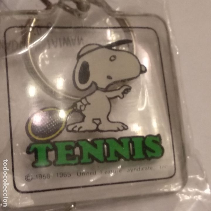 Coleccionismo de llaveros: Llavero Snoopy tennis 1965 official united feature syndicate