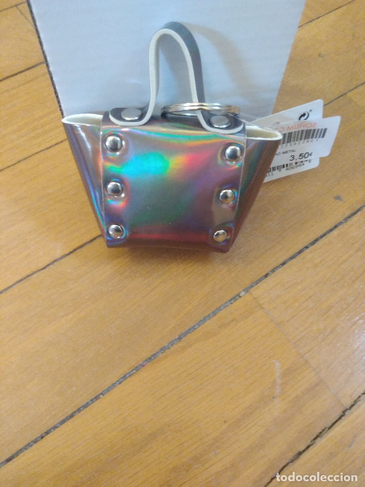 Coleccionismo de llaveros: LLAVERO CON FORMA DE BOLSO A ESTRENAR - Foto 3