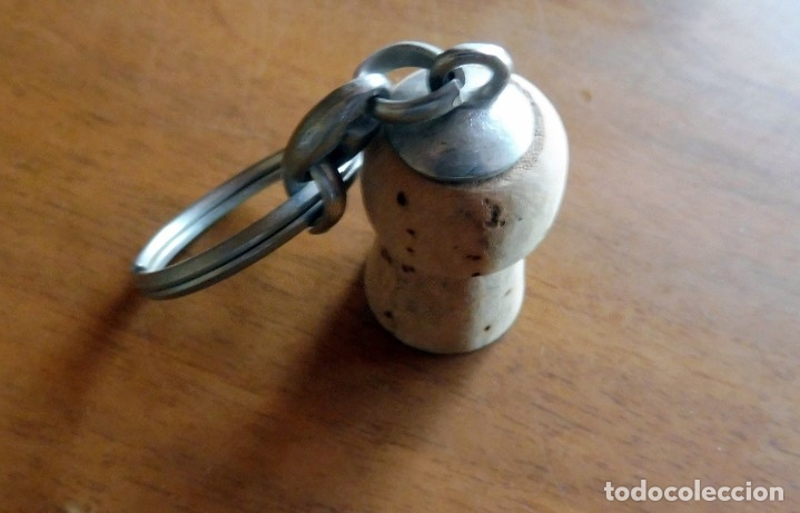 Sammlung von Schl&uuml;sselanh&auml;ngern: BONITO LLAVERO - TAP&Oacute;N CORCHO