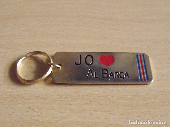 Coleccionismo de llaveros: Jo estimo el Bar&ccedil;a. Dorado. Buen estado con signos de la edad. 2,5x6,5 cm. Llavero.