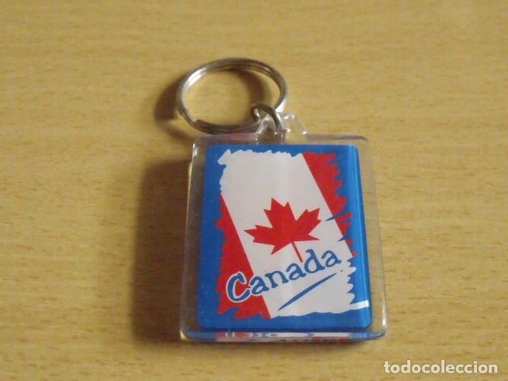 Coleccionismo de llaveros: Canad&aacute;. Bandera. Pl&aacute;stico. Llavero. Buen estado. 4,5x3,5 cm.