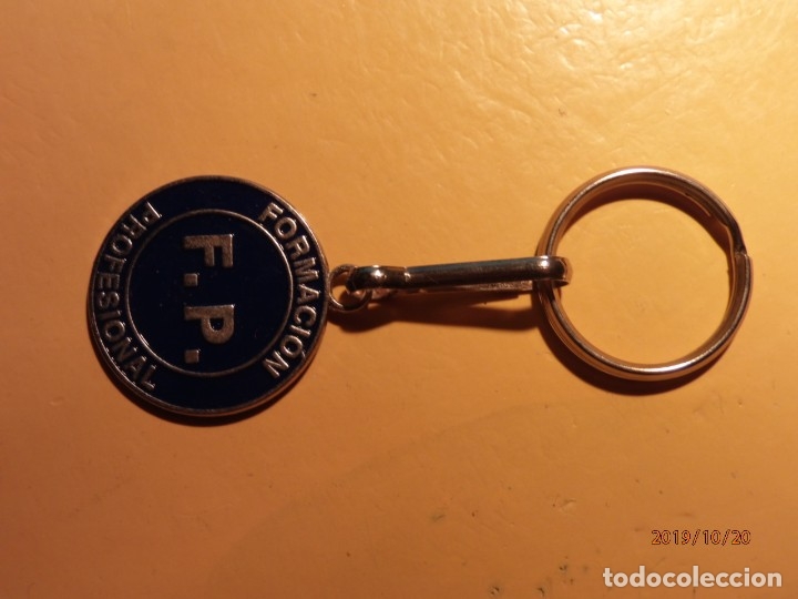 Collection of Keychains: LLAVERO - FORMACION PROFESIONAL - LABIDE HEZIKETA.