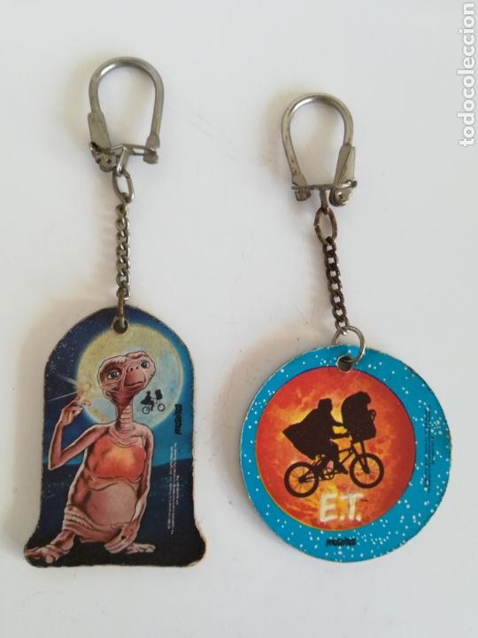 Coleccionismo de llaveros: 2 Llaveros publicidad Phoskitos ET El Extraterrestre - a&ntilde;o 1982 - Regalos y Pastelitos