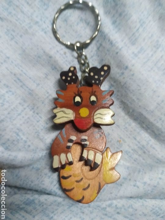 Collezionismo di Portachiavi: Llavero de madera de un animal Gato??