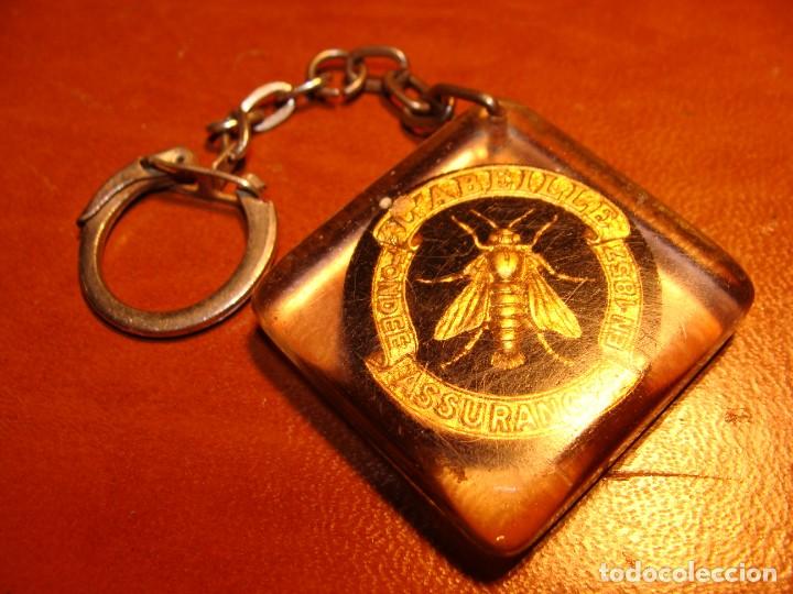 Colecionismo de porta-chaves: ANTIGUO LLAVERO DE COLECCION FRANCIA A&Ntilde;OS 60 SEGUROS LA ABEJA - ASSURANCES LA ABEILLE