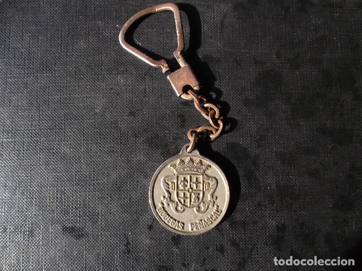 Coleccionismo de llaveros: llavero antiguo de bodegas Pe&ntilde;ascal - Foto 3