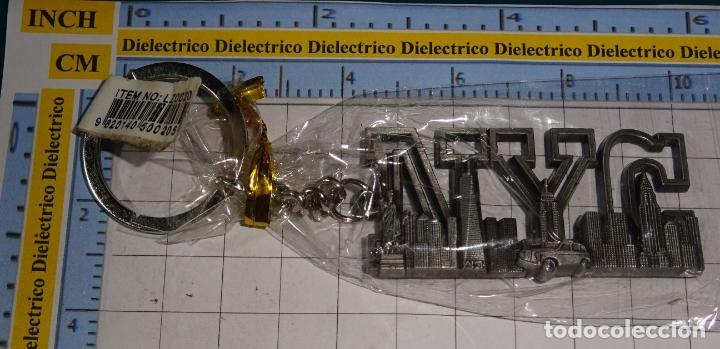 Collection of Keychains: LLAVERO DE TURISMO. NUEVA YORK NYC. SKYLINE
