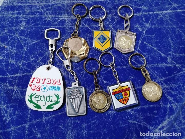 Coleccionismo de llaveros: LOTE 8 LLAVEROS DEPORTES * FUTBOL * SKY * CICLISMO * CLUBS FUTBOL.....