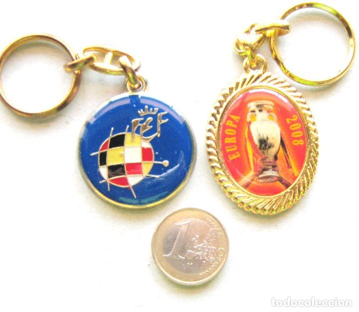 Collezionismo di Portachiavi: LOTE 2 LLAVERO FEDER. ESPA&Ntilde;A FUTBOL LOGO + CAMPEON EURO 2008 METAL KEYRING PORTE-CLES R100