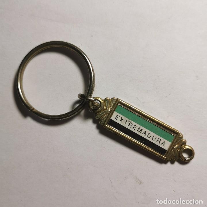 Coleccionismo de llaveros: ANTIGUO LLAVERO - EXTREMADURA - Foto 1