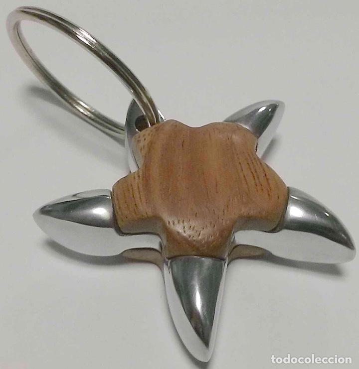 Coleccionismo de llaveros: LLAVERO ESTRELLA DE MAR - DE METAL Y MADERA - NUEVO