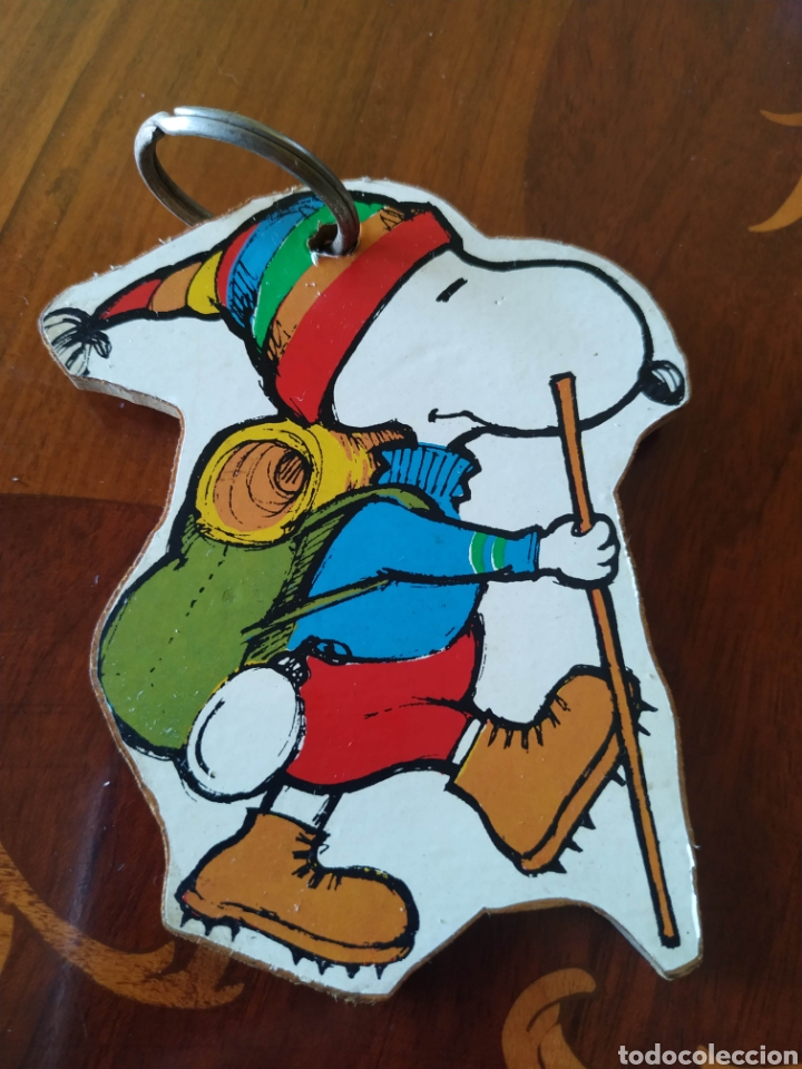 Coleccionismo de llaveros: Llavero Snoopy monta&ntilde;ismo de excursion