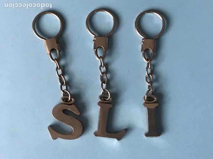 Collection of Keychains: LOTE 3 LLAVEROS LETRAS METALICAS S L I LLAVERO
