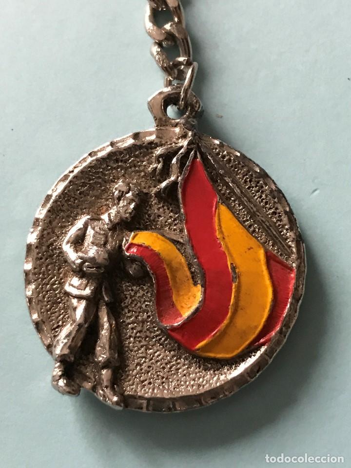 Sammlung von Schl&uuml;sselanh&auml;ngern: JURA BANDERA CIR 9 MILI EJERCITO MILITAR ESPA&Ntilde;A - LLAVERO ANTIGUO - MILITAR EJERCITO POLICIA