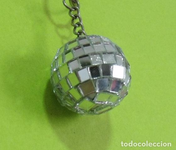 Coleccionismo de llaveros: Llavero Bola Espejos Discoteca - Foto 2