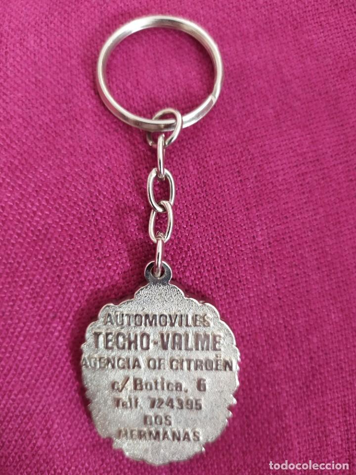 Coleccionismo de llaveros: Llavero Virgen de Valme - Foto 3