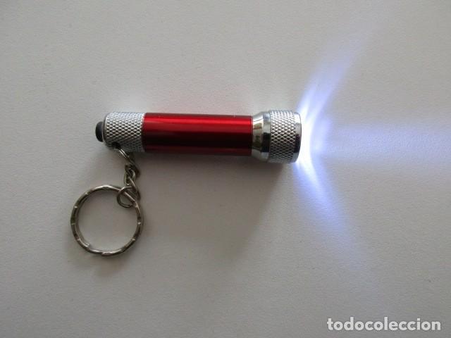 Coleccionismo de llaveros: LLAVERO LINTERNA FUNCIONANDO - Foto 1