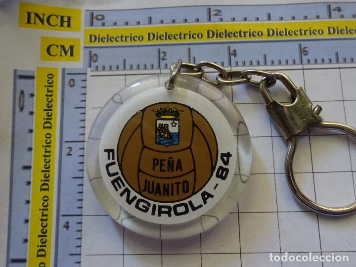 Sammlung von Schl&uuml;sselanh&auml;ngern: LLAVERO DE DEPORTES. F&Uacute;TBOL FUENGIROLA 84 PE&Ntilde;A JUANITO. M&Aacute;LAGA