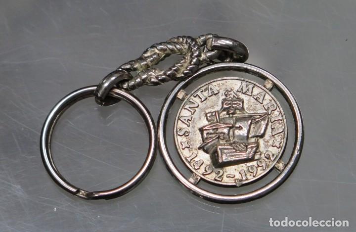 Sammlung von Schl&uuml;sselanh&auml;ngern: LLAVERO. SANTA MARTA 1492-1992. AL ENCUENTRO DE AMERICA. COLON
