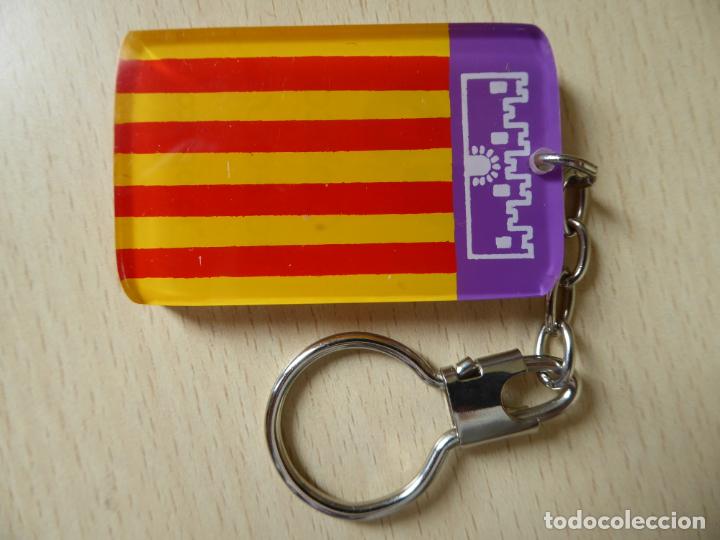 Sammlung von Schl&uuml;sselanh&auml;ngern: Llavero Bandera de Mallorca. Publicidad de &Oacute;ptica Balears, 'la &oacute;ptica'