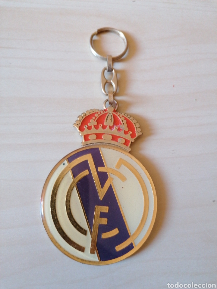 antiguo llavero real madrid - Buy Antique keyrings and keychains on  todocoleccion