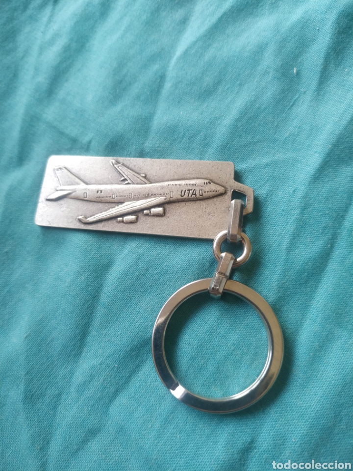 Collection of Keychains: Llavero avi&oacute;n Aerolibea UTA French Airlines