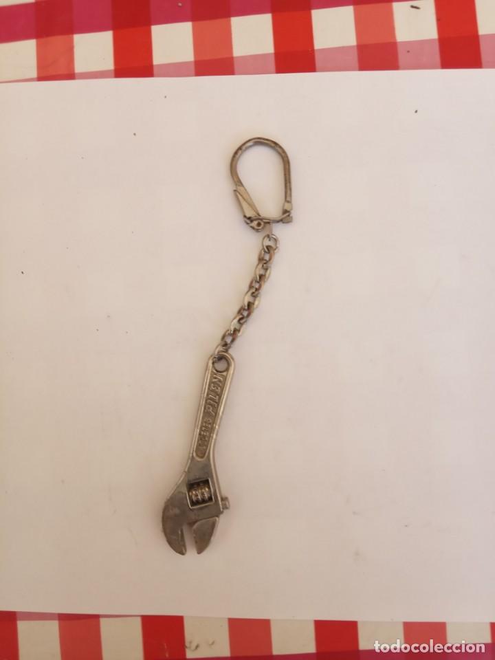 Collectionnisme de portes-cl&eacute;s: LLAVERO HERRAMIENTAS MARCA PILEN