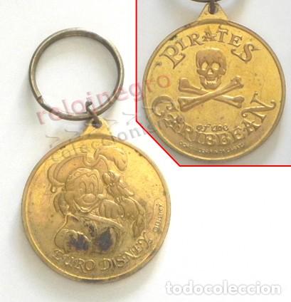 Coleccionismo de llaveros: LLAVERO MEDALLA DE EURODISNEY MICKEY PIRATAS DEL CARIBE ORO FINO 24 QUILATES EURO DISNEY DORADA WALT