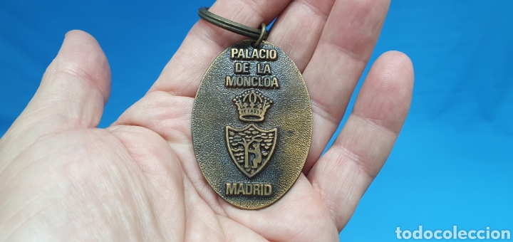 Coleccionismo de llaveros: LLAVERO - PALACIO DE LA MONCLOA - MADRID - Foto 3