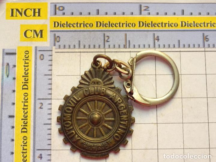 Sammlung von Schl&uuml;sselanh&auml;ngern: LLAVERO DE COCHES MOTOS. A&Ntilde;OS 70 80. AUTOMOVIL CLUB ARGENTINO FIA AIT FITAC. ARGENTINA