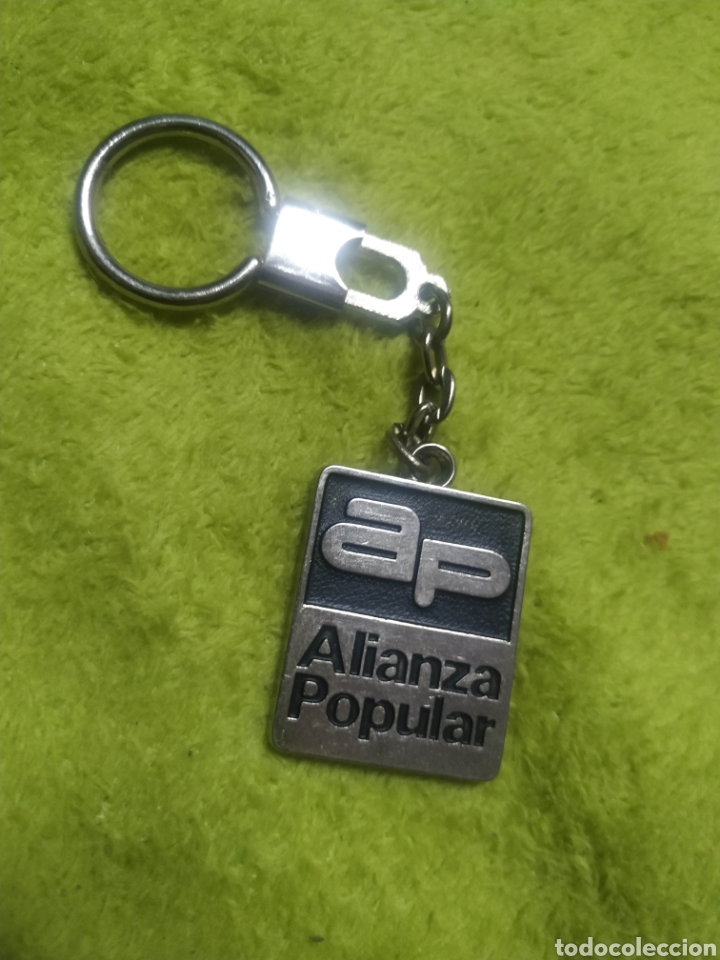 Collection of Keychains: Llavero antiguo Alianza Popular partido politico