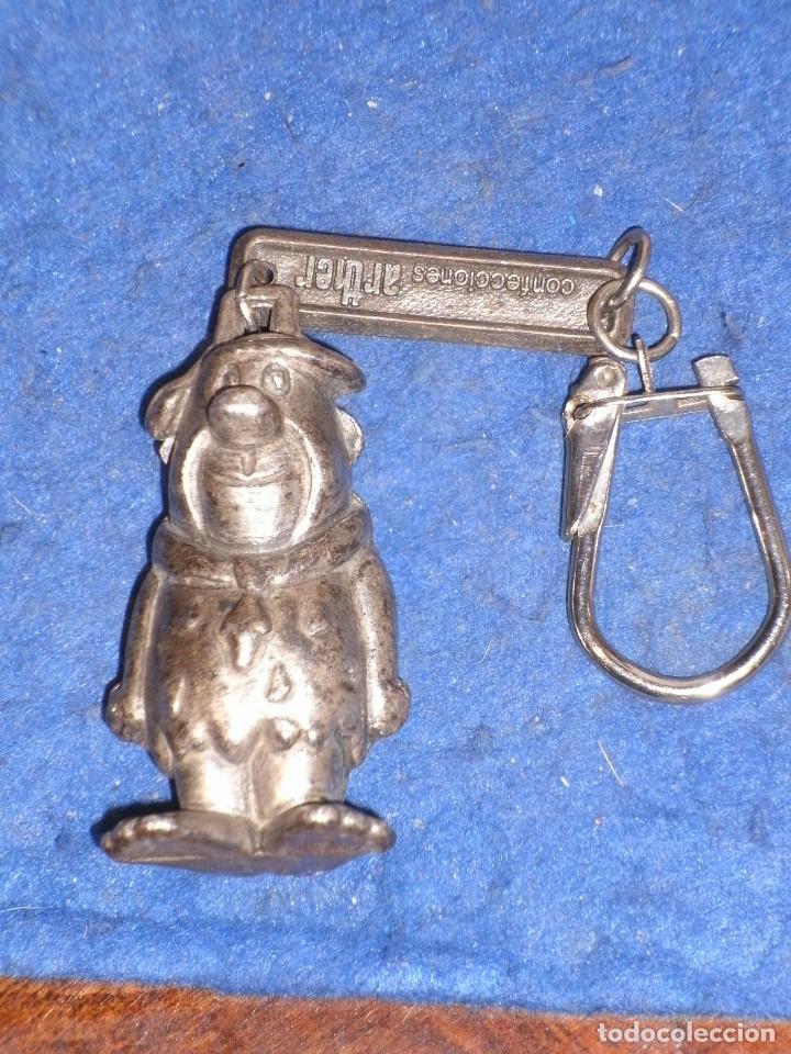Coleccionismo de llaveros: LLAVERO DE PEDRO PICAPIEDRA. - Foto 1