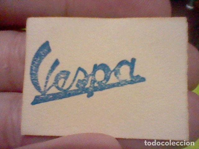 Coleccionismo de llaveros: VESPA MOTOCICLETA CROMO PVBLICIDAD N&ordm; 208 SIN PEGAR A&Ntilde;OS 50 TOMBOLA VIVIENDA 4 X 3 CMS