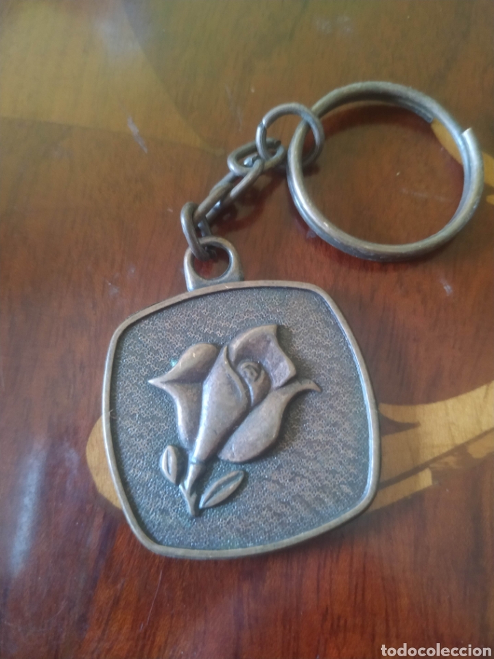 Coleccionismo de llaveros: Llavero flor Rosa - Foto 1
