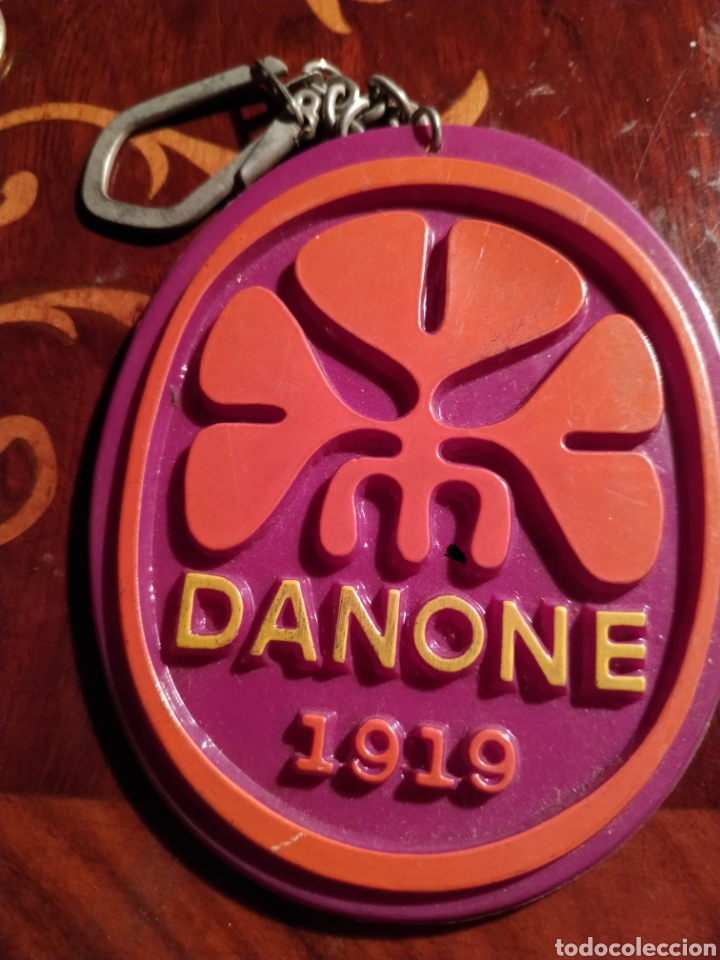Coleccionismo de llaveros: Llavero antiguo Danone 1919 - Foto 1