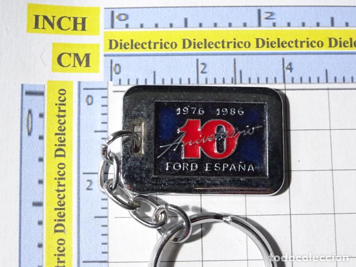 Sammlung von Schl&uuml;sselanh&auml;ngern: LLAVERO DE COCHES MOTOS. 10 ANIVERSARIO FORD ESPA&Ntilde;A 1976 1986