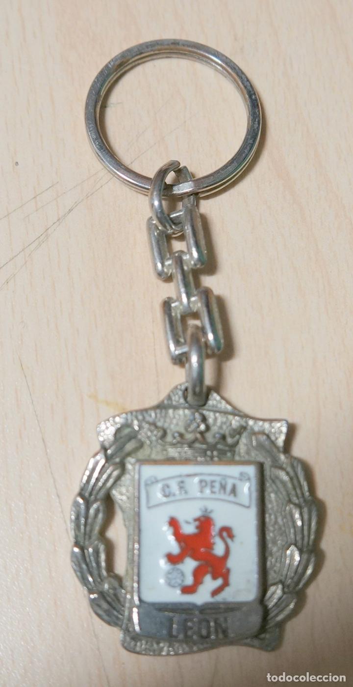 Coleccionismo de llaveros: PRECIOSO C.F PE&Ntilde;A LEON XXV ANIVERSARIO LEON 1966-1991