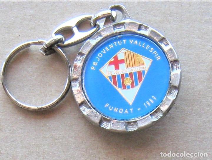 Sammlung von Schl&uuml;sselanh&auml;ngern: LLAVERO FC BARCELONA PENYA BARCELONISTA JOVENTUT VALLESPIR FUTBOL METAL KEYRING KEY CHAIN R247