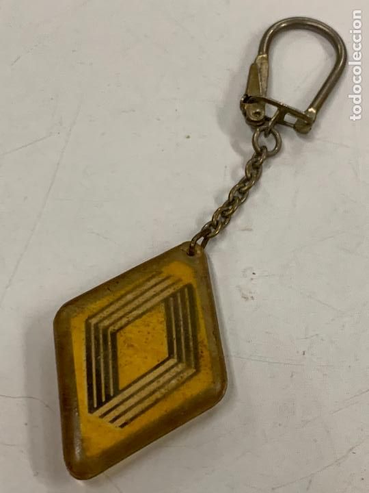 Coleccionismo de llaveros: Curioso llavero antiguo de la Agencia Renault de Olot