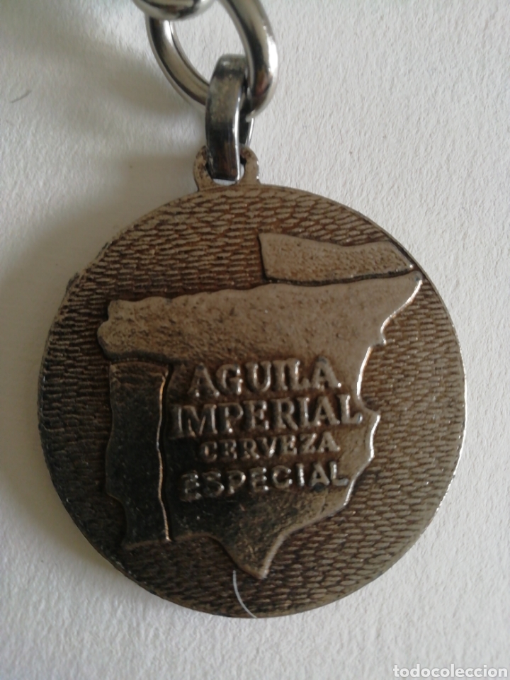 Coleccionismo de llaveros: Llavero cerveza el &aacute;guila - Foto 3