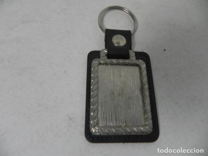 Colecionismo de porta-chaves: LLAVERO DE CUERO O PIEL NEGRO CON PLACA METALICA NEUTRA PARA FOTO O SIMILAR