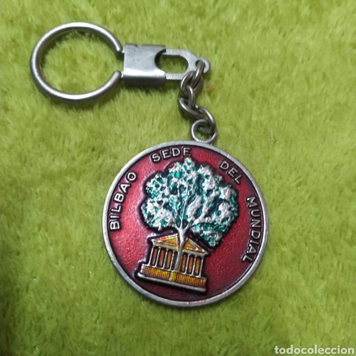 Coleccionismo de llaveros: Llavero keychain Bilbao sede del Mundial de F&uacute;tbol Espa&ntilde;a 1982 de Gernika